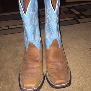 Tony Lamas brown leather size 9.5